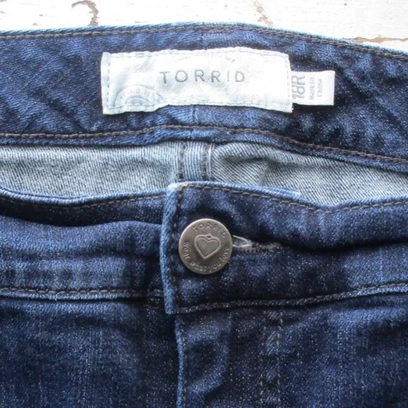 TORRID Jeans Size 18 Dark Blue Boyfriend Denim - Picture 7 of 7